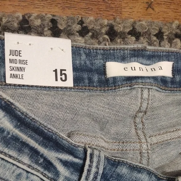 Eunina Distressed Skinny Jeans in Blue - Picture 3 of 13